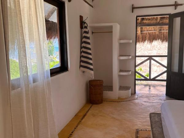 La Conchita Tulum : photo 4 de la chambre chambre familiale avec salle de bains