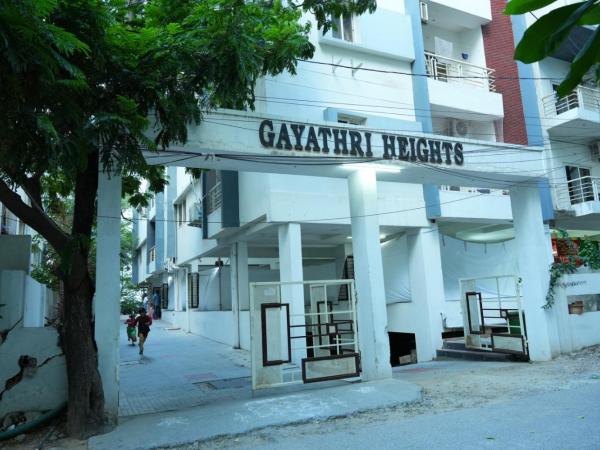 Hitech Shilparamam Guest House : photo 7 de la chambre chambre double