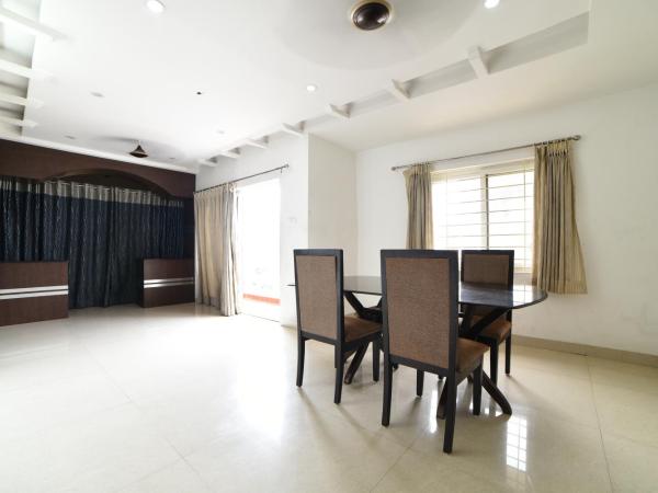 Hitech Shilparamam Guest House : photo 10 de la chambre appartement 3 chambres