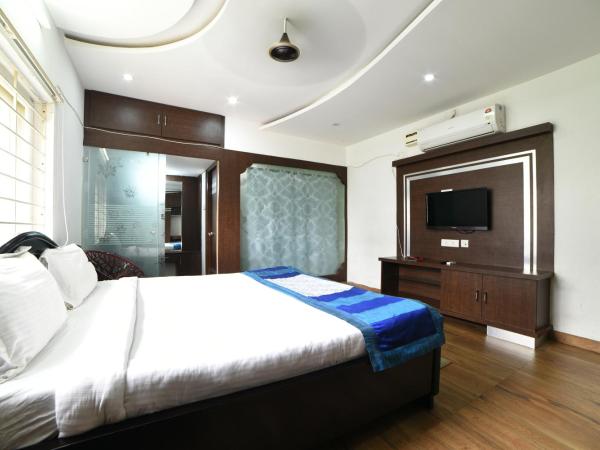 Hitech Shilparamam Guest House : photo 8 de la chambre appartement 3 chambres