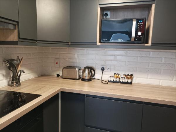 Tom Dick and Harriet's Accommodation : photo 7 de la chambre appartement - rez-de-chaussée