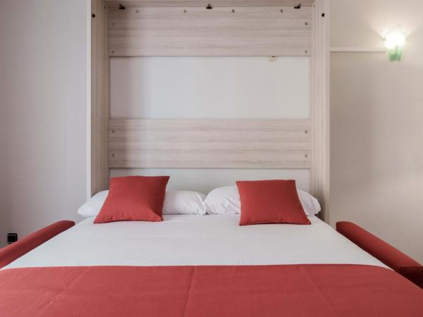 Hotel & Aparthotel Cosmos : photo 2 de la chambre chambre familiale