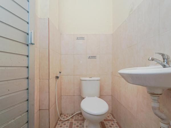 RedDoorz at MN One Residence : photo 3 de la chambre chambre double standard