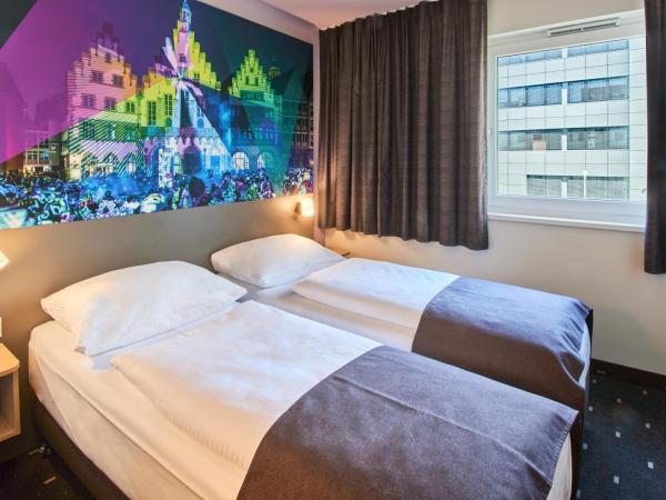 B&B HOTEL Frankfurt-Niederrad : photo 2 de la chambre chambre lits jumeaux