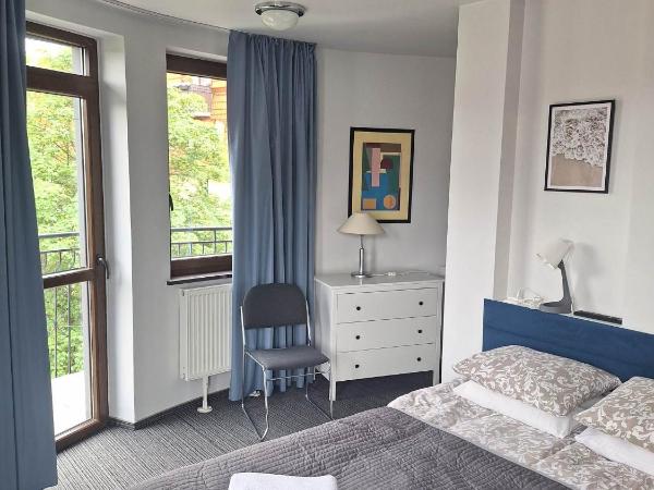 B & B Tomula : photo 2 de la chambre appartement avec balcon