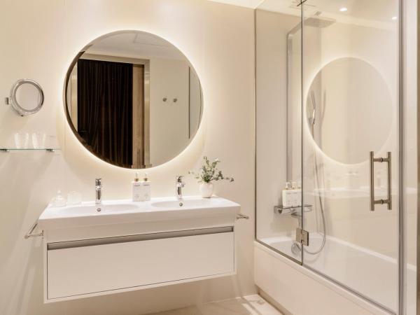 Palacio de los Duques Gran Meliá - The Leading Hotels of the World : photo 5 de la chambre chambre double classique