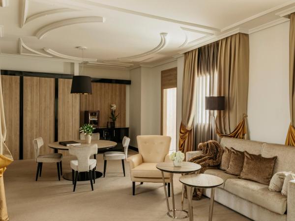 Palacio de los Duques Gran Meliá - The Leading Hotels of the World : photo 1 de la chambre suite principale 1 chambre - red level