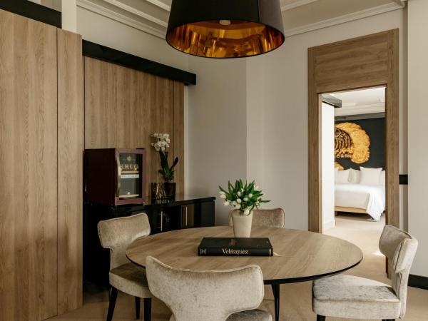 Palacio de los Duques Gran Meliá - The Leading Hotels of the World : photo 3 de la chambre suite principale 1 chambre - red level