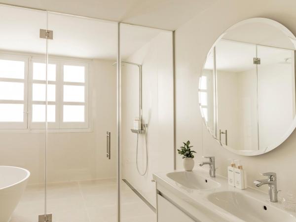 Palacio de los Duques Gran Meliá - The Leading Hotels of the World : photo 6 de la chambre suite penthouse présidentielle - red level