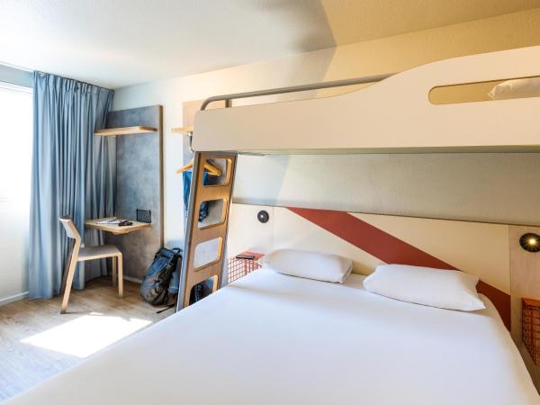 ibis budget Angoulême Centre : photo 8 de la chambre chambre triple