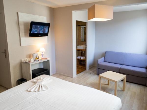 The Originals Boutique, Hôtel Neptune, Berck-sur-Mer : photo 3 de la chambre chambre quadruple