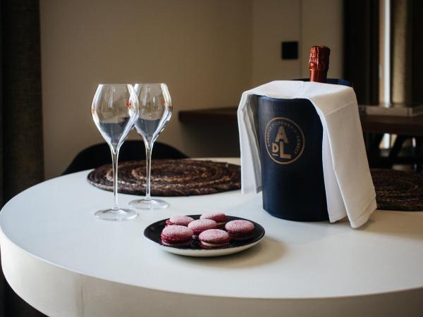 Auberge du Lyonnais : photo 10 de la chambre studio double deluxe