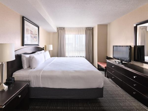 Les Suites Hotel : photo 2 de la chambre chambre lit queen-size 