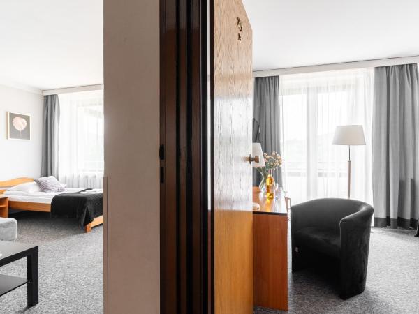 Hotel Helios : photo 6 de la chambre chambre quadruple deluxe