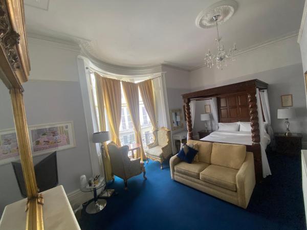 Blue Sky Guest House : photo 3 de la chambre chambre lit king-size