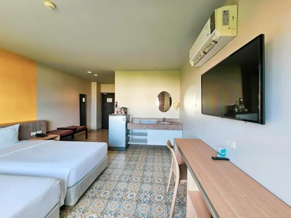 Recenta Suite Phuket Suanluang : photo 4 de la chambre chambre double ou lits jumeaux supérieure