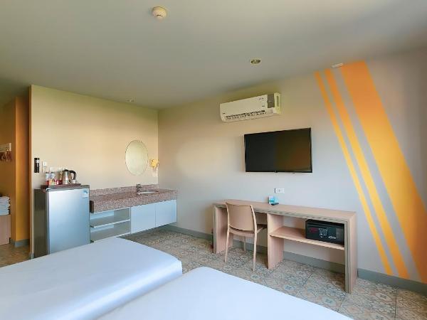 Recenta Suite Phuket Suanluang : photo 9 de la chambre chambre double ou lits jumeaux supérieure