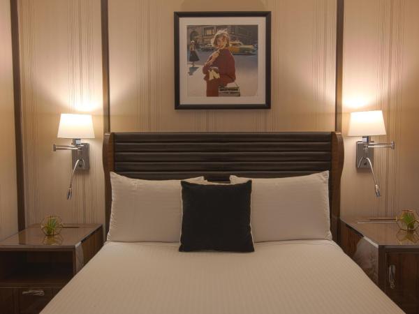 Iroquois New York Times Square : photo 1 de la chambre chambre supérieure avec 1 lit queen size