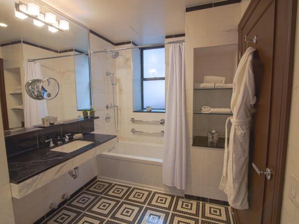 Iroquois New York Times Square : photo 4 de la chambre hébergement 1 lit queen-size - accessible aux personnes à mobilité réduite