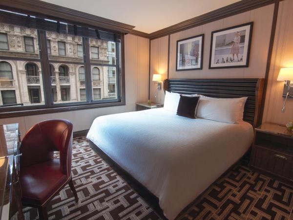 Iroquois New York Times Square : photo 3 de la chambre chambre lit king-size premium 