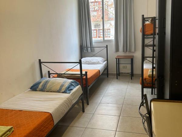 Reina Madre Hostel : photo 5 de la chambre lit simple dans dortoir de 4 lits