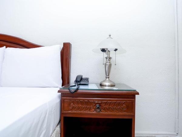 Hotel Avenida Cancun : photo 4 de la chambre chambre supérieure lit queen-size