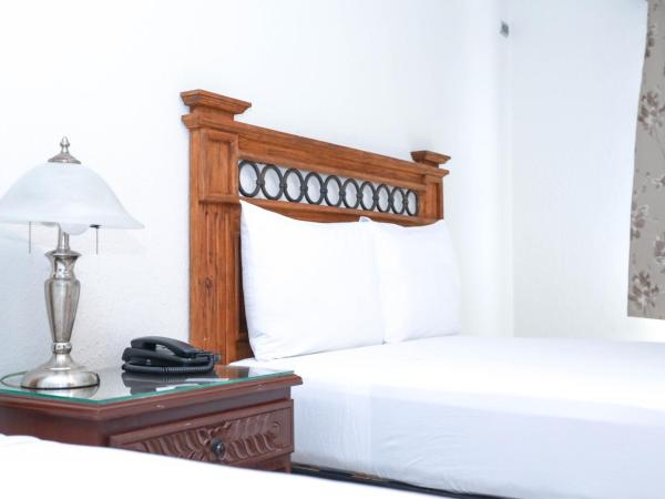 Hotel Avenida Cancun : photo 4 de la chambre chambre lits jumeaux