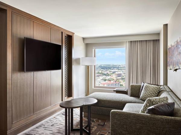 San Antonio Marriott Rivercenter on the River Walk : photo 3 de la chambre suite junior lit king-size