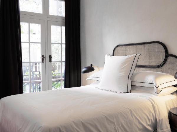 The Strand Hotel : photo 1 de la chambre petite chambre