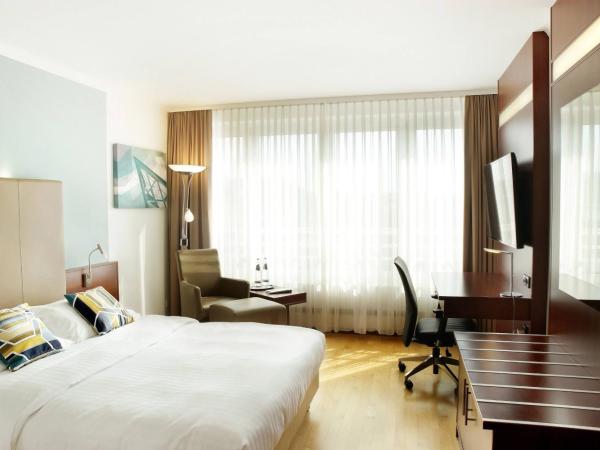 Courtyard by Marriott Dresden : photo 1 de la chambre chambre exécutive lit queen-size