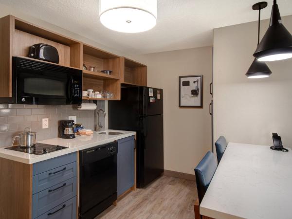 Candlewood Suites Columbia-Fort Jackson, an IHG Hotel : photo 7 de la chambre suite - non-fumeurs