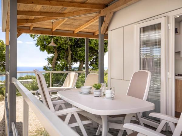 Maistra Camping Veštar Mobile homes : photo 1 de la chambre mobile home supérieur 2 chambres