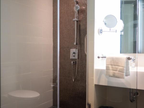 Mövenpick Hotel Sukhumvit 15 Bangkok : photo 5 de la chambre chambre lit king-size supérieure