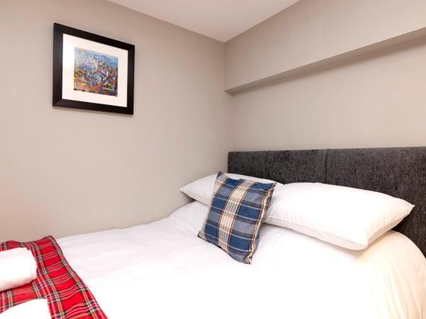 New Town Rooms - Basement Hostel : photo 4 de la chambre double room with shower with no window