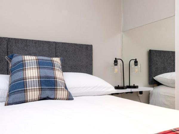 New Town Rooms - Basement Hostel : photo 1 de la chambre double room with shower with no window