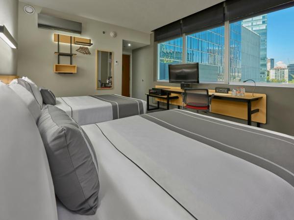 City Express Plus by Marriott Ciudad de México Santa Fe : photo 1 de la chambre chambre double avec 2 lits doubles