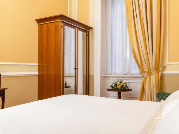 Hotel Bristol Palace : photo 2 de la chambre chambre simple