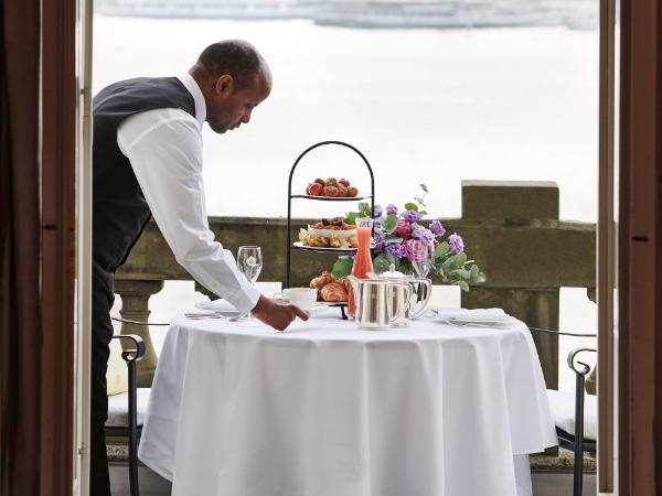 Grand Hotel National Luzern : photo 4 de la chambre chambre deluxe - vue sur lac