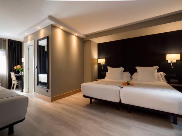 Hotel Plaza : photo 7 de la chambre chambre familiale