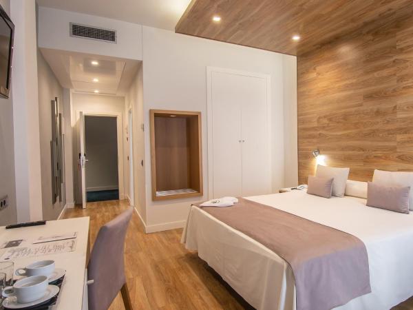 Hotel Monte Puertatierra : photo 8 de la chambre chambre double ou lits jumeaux