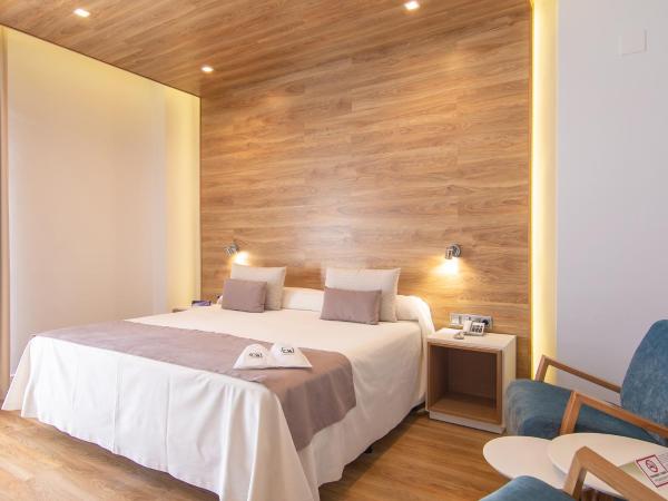 Hotel Monte Puertatierra : photo 1 de la chambre chambre double ou lits jumeaux