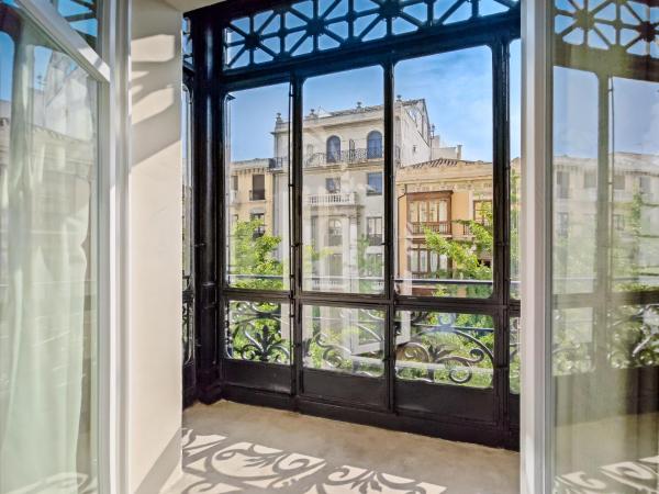 Palacio Gran Vía, a Royal Hideaway Hotel : photo 6 de la chambre chambre double deluxe - vue sur ville