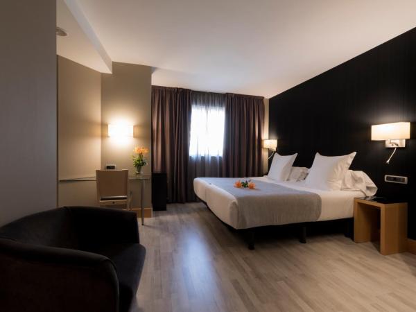 Hotel Plaza : photo 8 de la chambre chambre double ou lits jumeaux