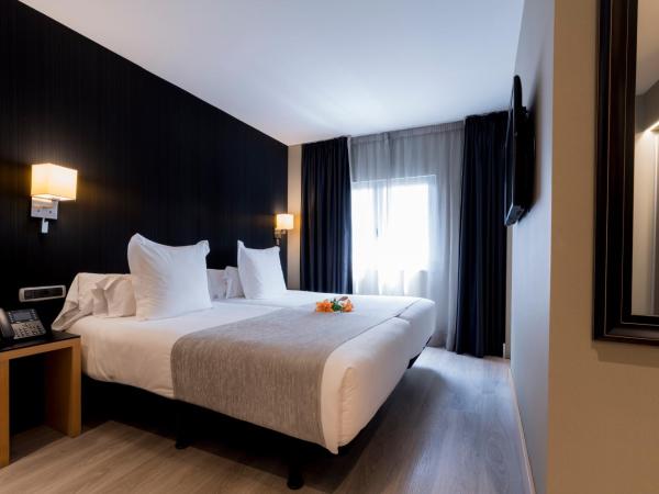 Hotel Plaza : photo 5 de la chambre chambre double ou lits jumeaux avec accès spa