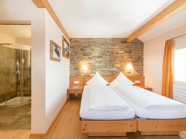 Berghotel Trübsee - Accessible Only by Cable Car : photo 1 de la chambre chambre double standard