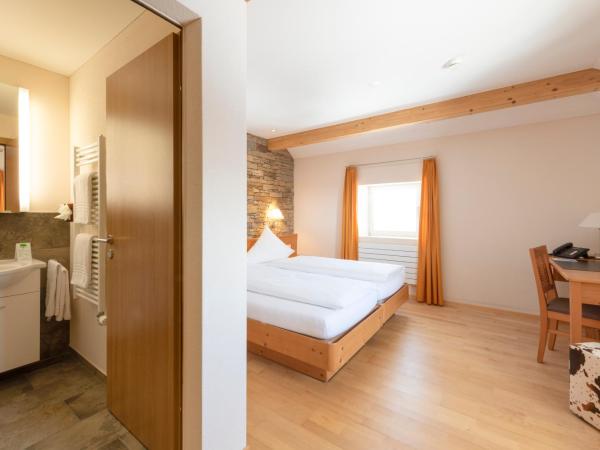 Berghotel Trübsee - Accessible Only by Cable Car : photo 4 de la chambre chambre double standard