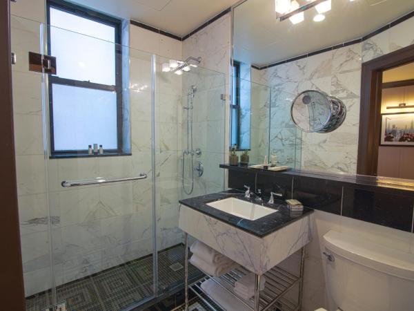 Iroquois New York Times Square : photo 1 de la chambre hébergement premium 1 lit queen-size - vue sur chrysler