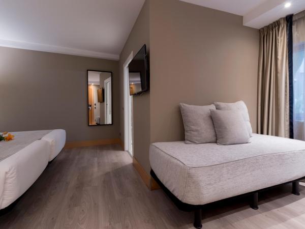 Hotel Plaza : photo 6 de la chambre chambre triple