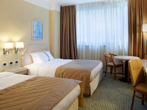 Holiday Inn Naples, an IHG Hotel : photo 7 de la chambre chambre double standard