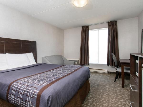 Super 5 Inn : photo 3 de la chambre chambre lit queen-size - non-fumeurs